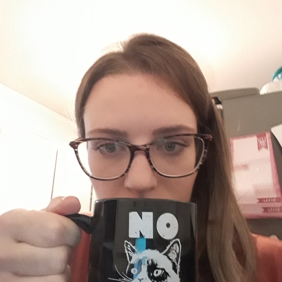 Meet your Posher, Lianne - Picture 3 of 5